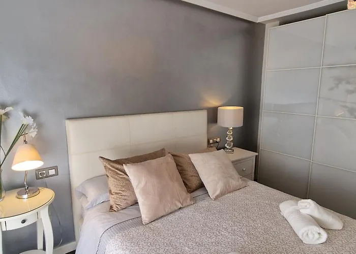 Astur Playa I - Wifi - 2 Hab Y 2 Baños - Vut-4987-as * Gijón